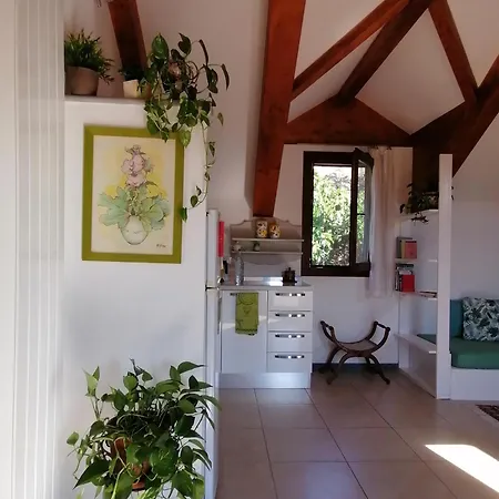 Casa * Diano San Pietro